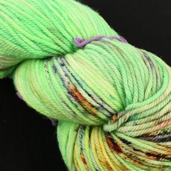 MadelineTosh DK Twist Yarn 100% Merino Wool Hand-Dyed Currents Green - Picture 2 of 3